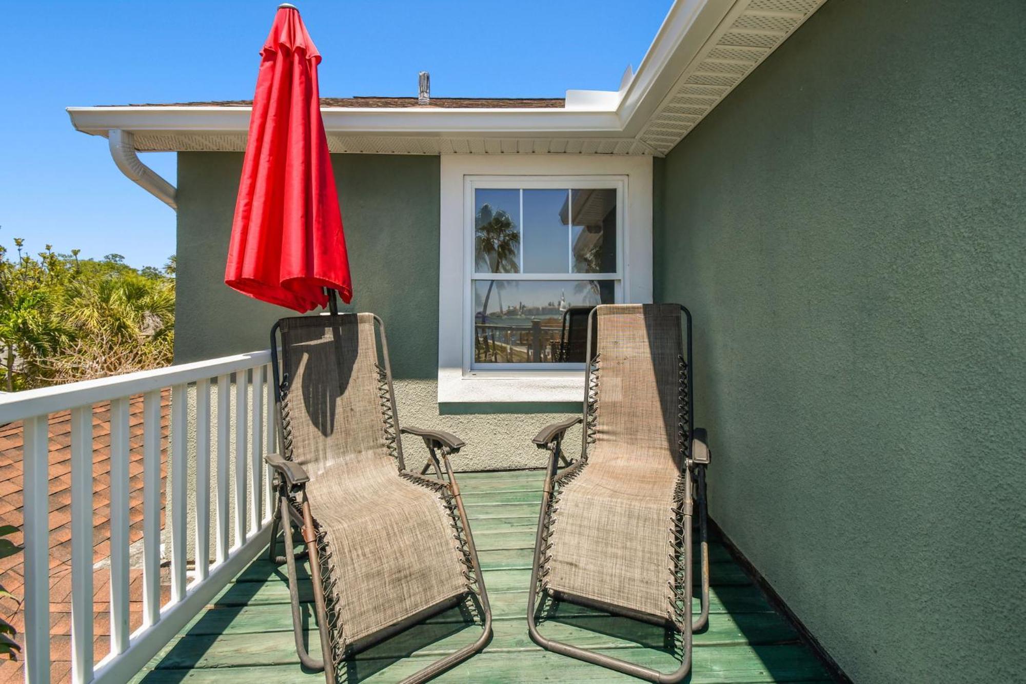 Sea Breeze Manor Inn St. Petersburg Bagian luar foto